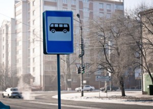 веб - автобус остановка зима