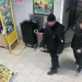 18-летний тюменец вынес из магазина 13 бутылок шампуня под курткой