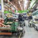 Огурцы вверх, косметика вниз: в Тюменской области изменились цены на продукты и технику