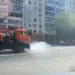 Тюменские дороги начали спасать от жары водой